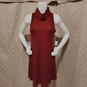 Adam Levine Collection Burgundy Knitwear